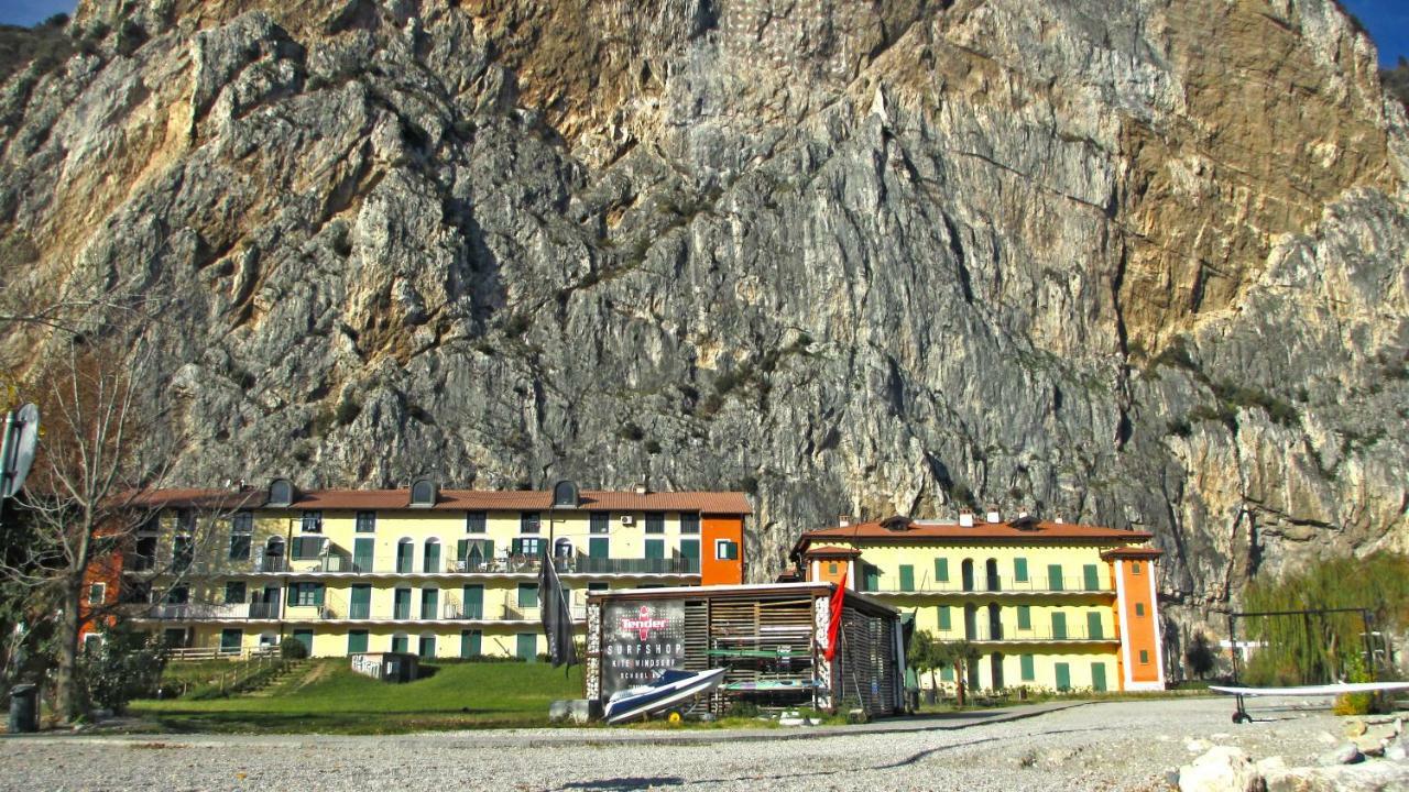 Campione Splendid View By Gardadomusmea Apartamento Campione del Garda Exterior foto